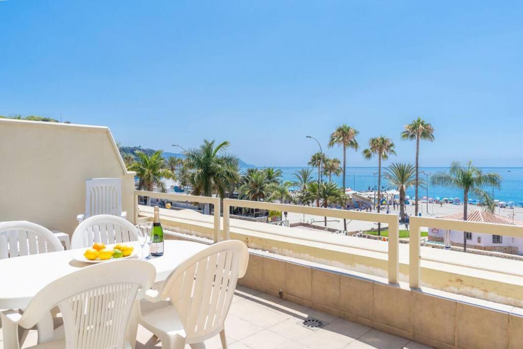 Appartement Luxury, Frontline Burriana Beach, Nerja